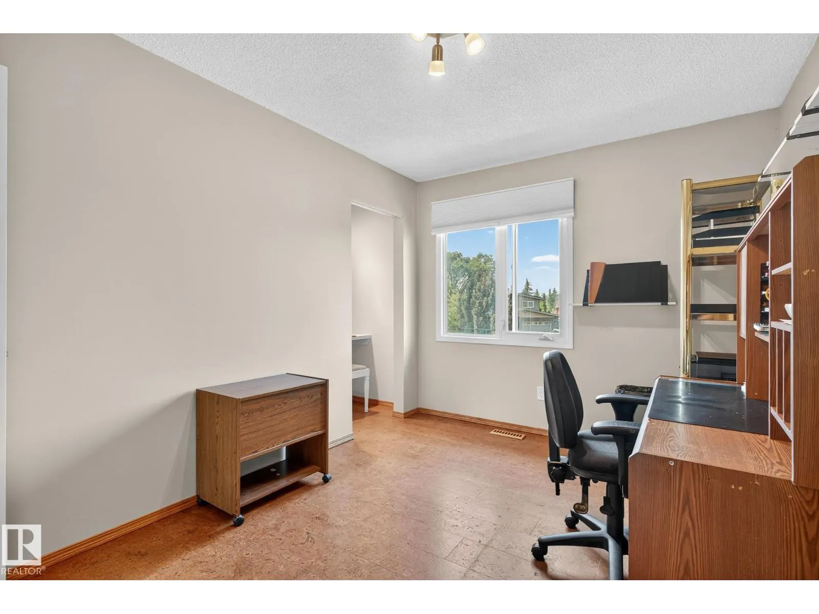 14708 58 AV NW