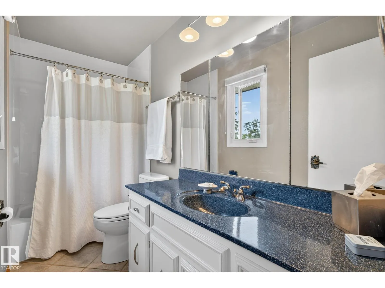 14708 58 AV NW
