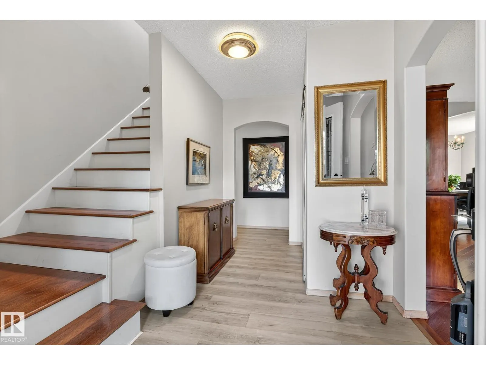 14708 58 AV NW