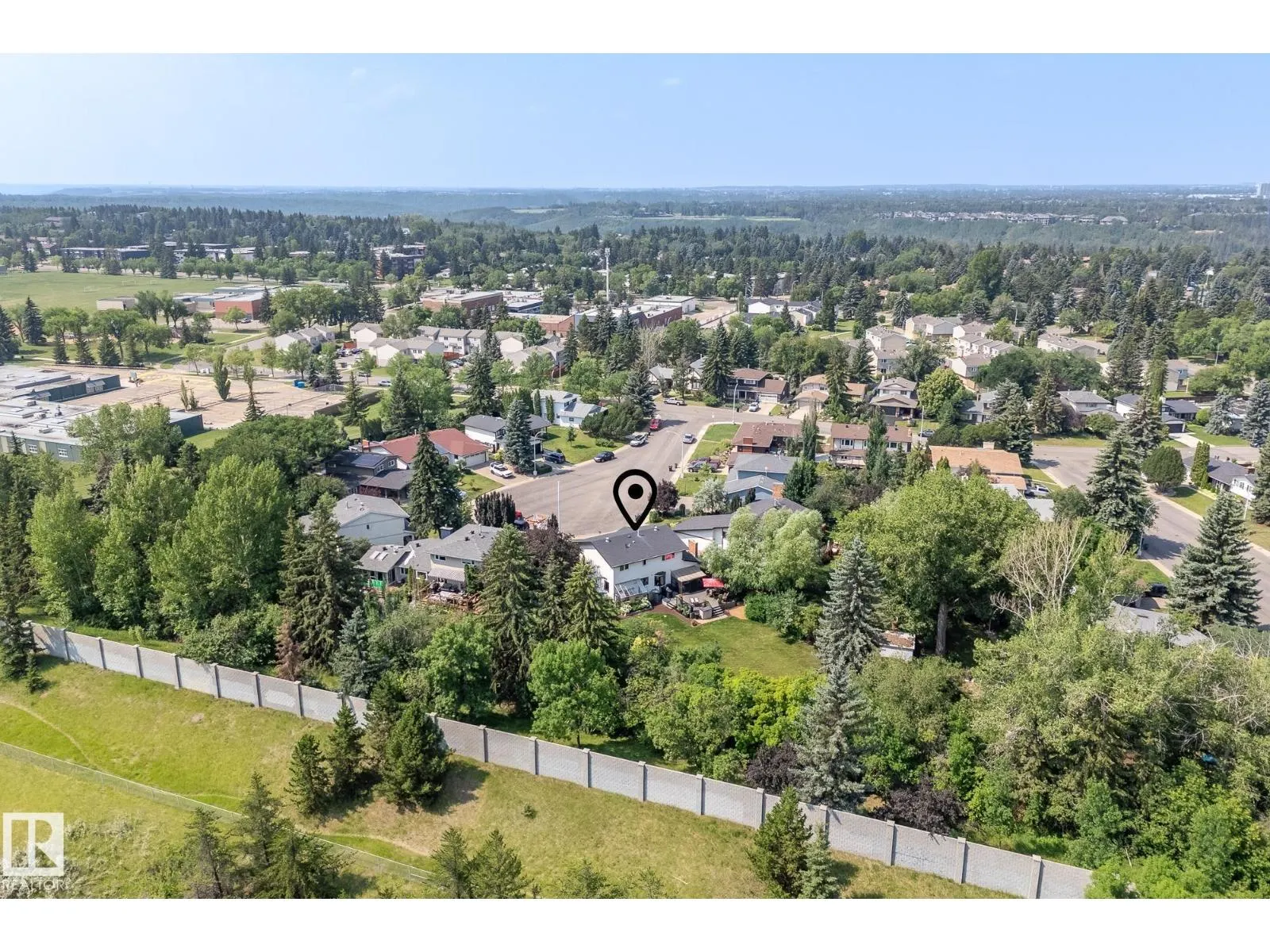 14708 58 AV NW