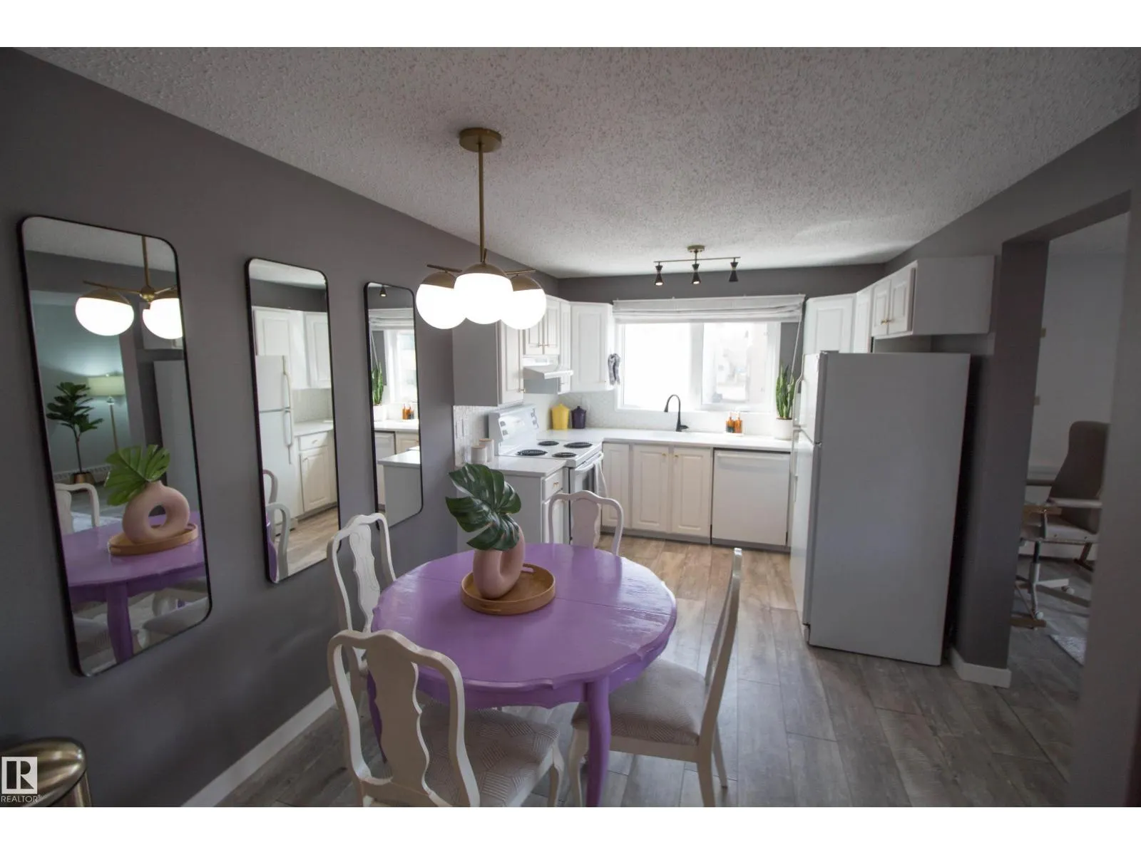 #38 10208 113 ST NW