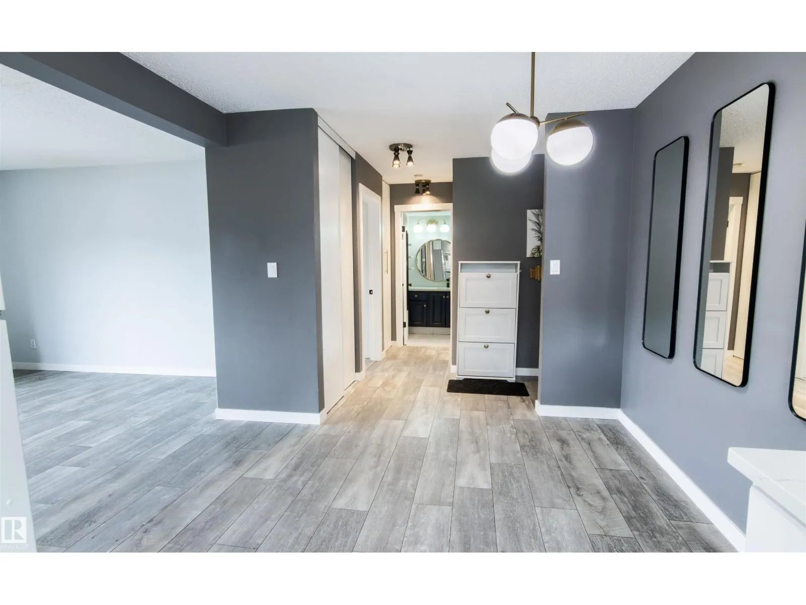 #38 10208 113 ST NW