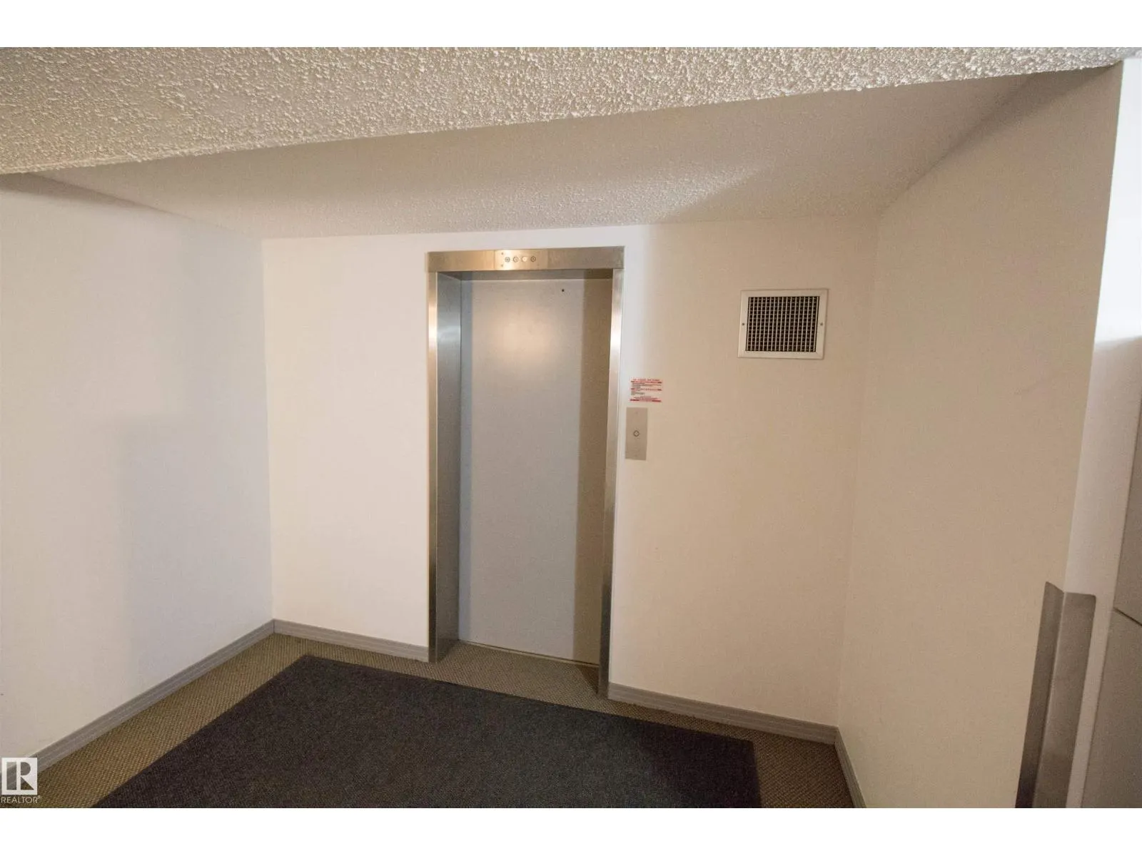#38 10208 113 ST NW
