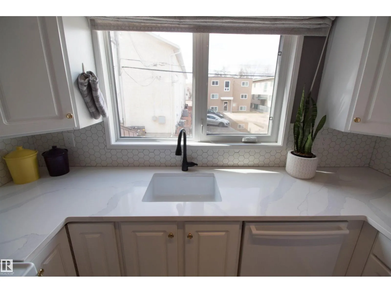 #38 10208 113 ST NW