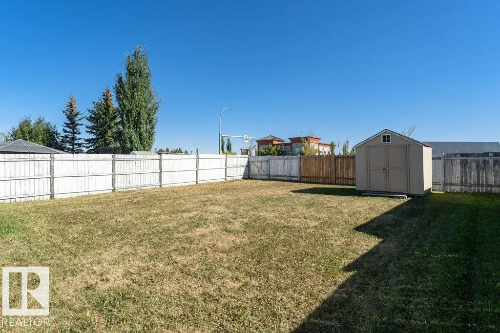 2827 35 ST NW