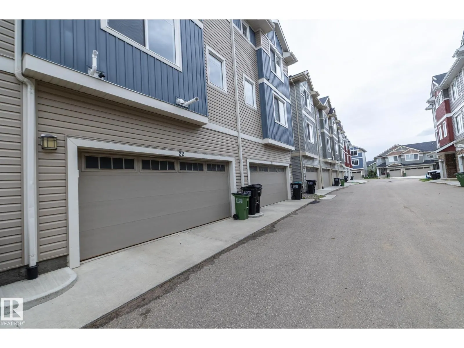 #22 13139 205 ST NW