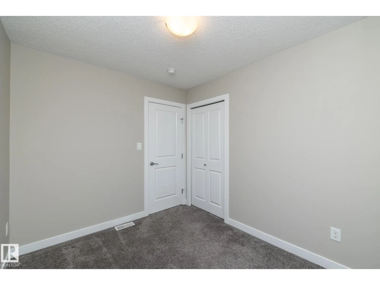 #22 13139 205 ST NW