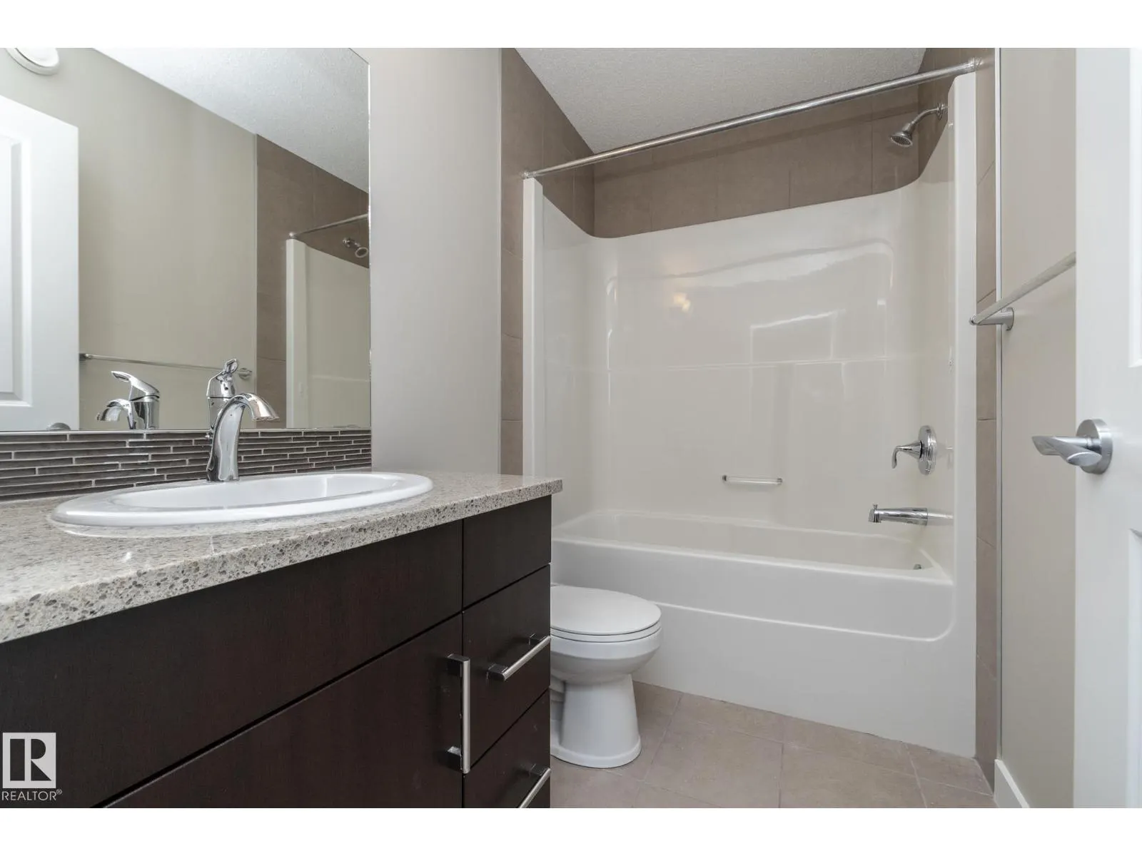 #22 13139 205 ST NW