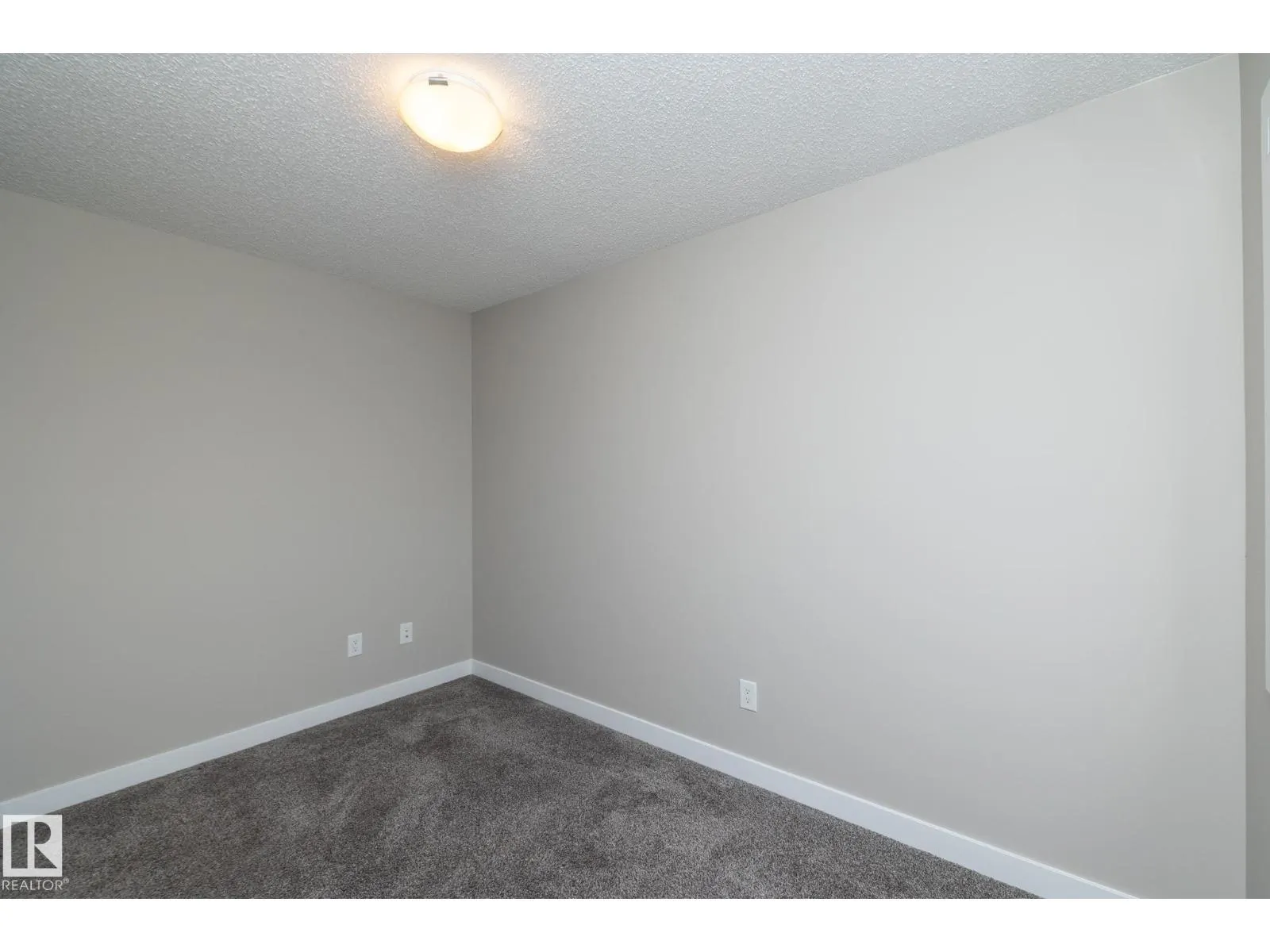 #22 13139 205 ST NW