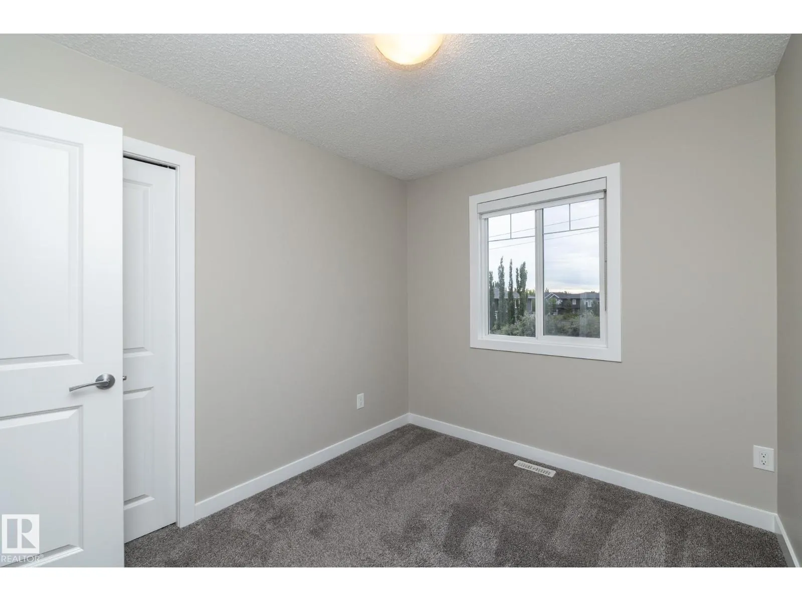 #22 13139 205 ST NW