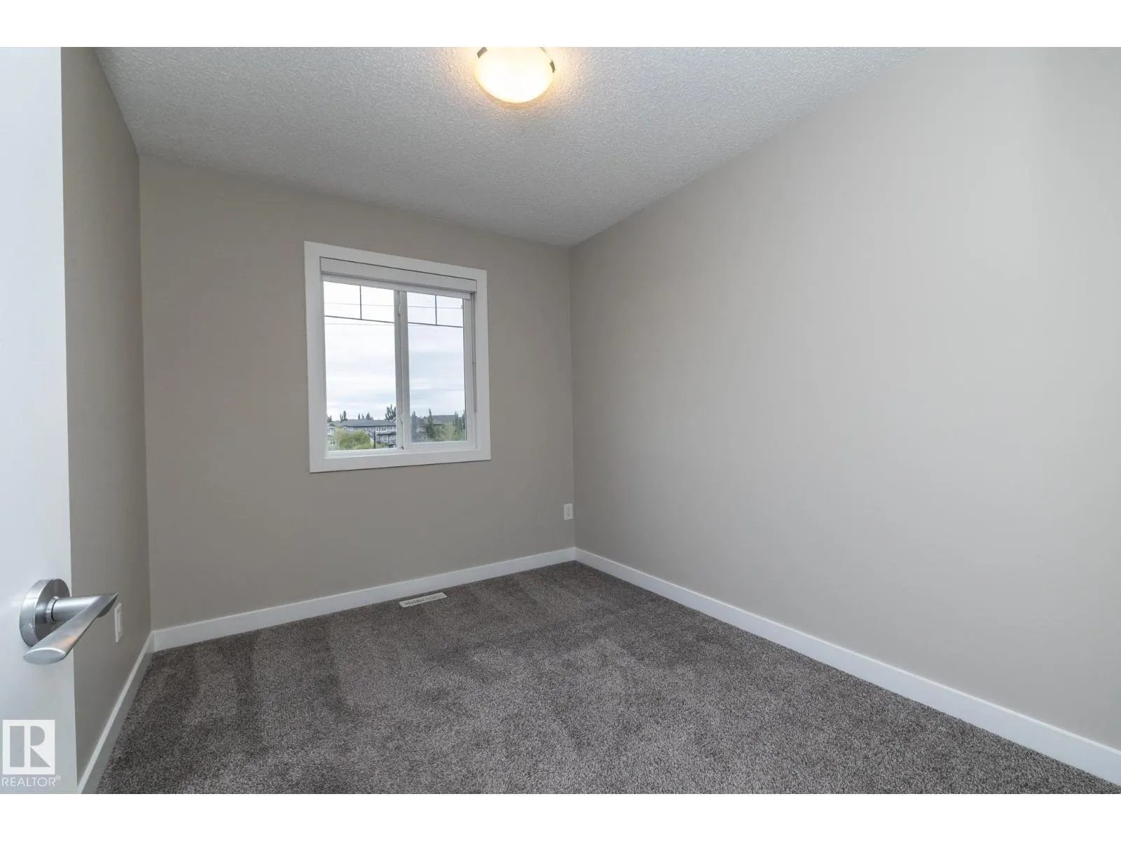 #22 13139 205 ST NW