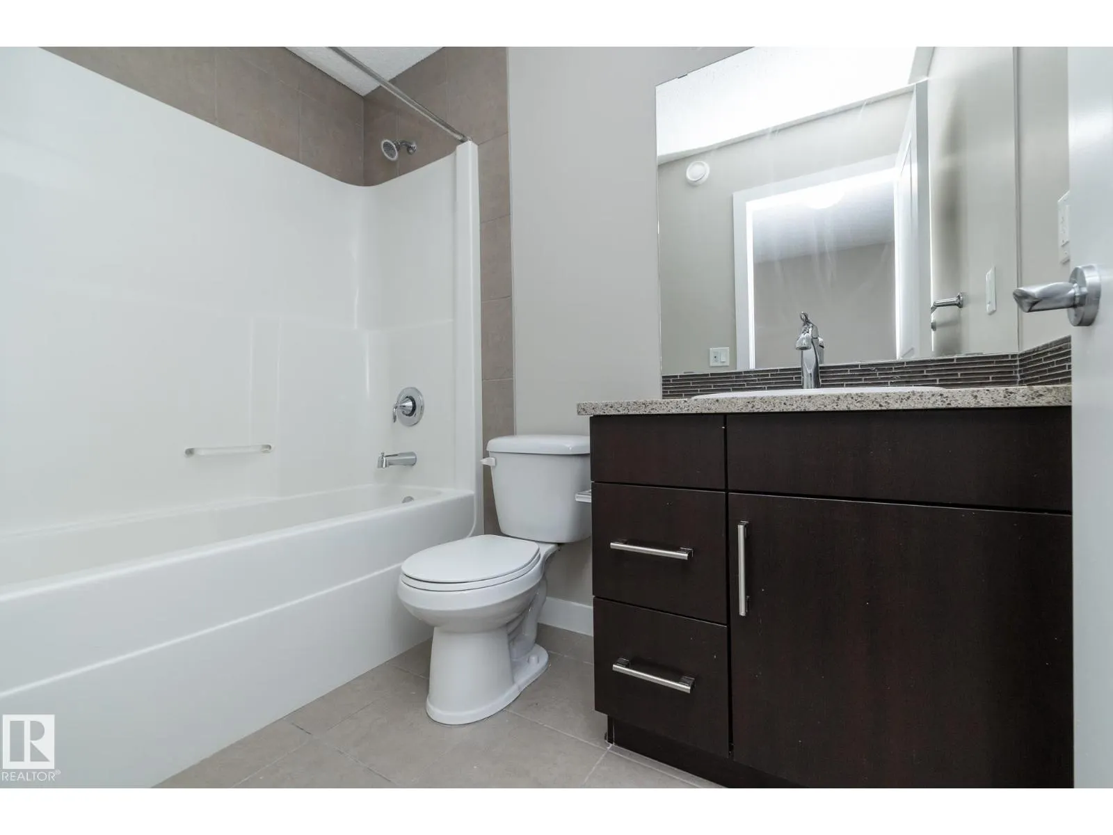 #22 13139 205 ST NW