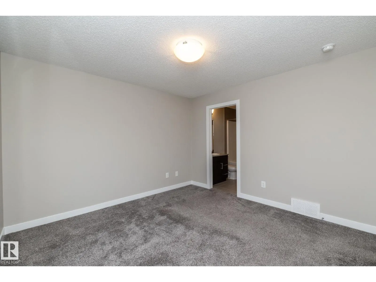 #22 13139 205 ST NW