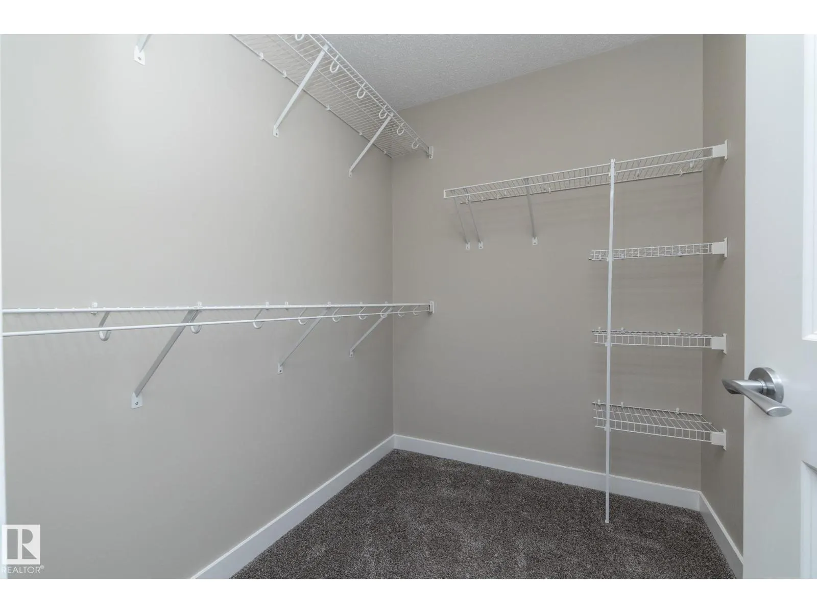 #22 13139 205 ST NW