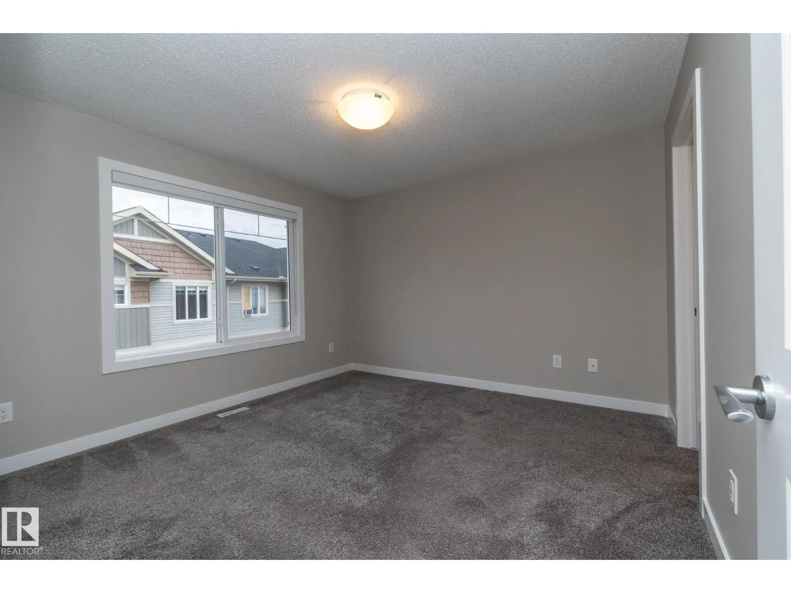#22 13139 205 ST NW