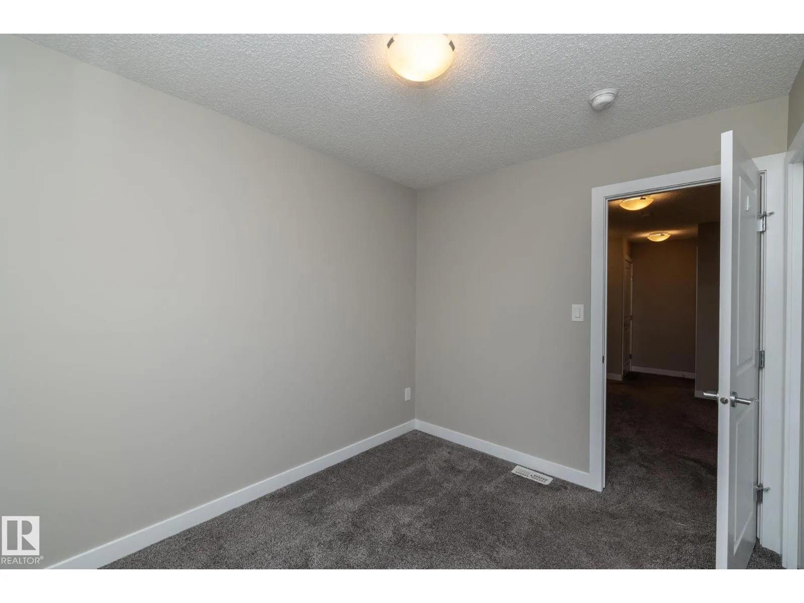 #22 13139 205 ST NW