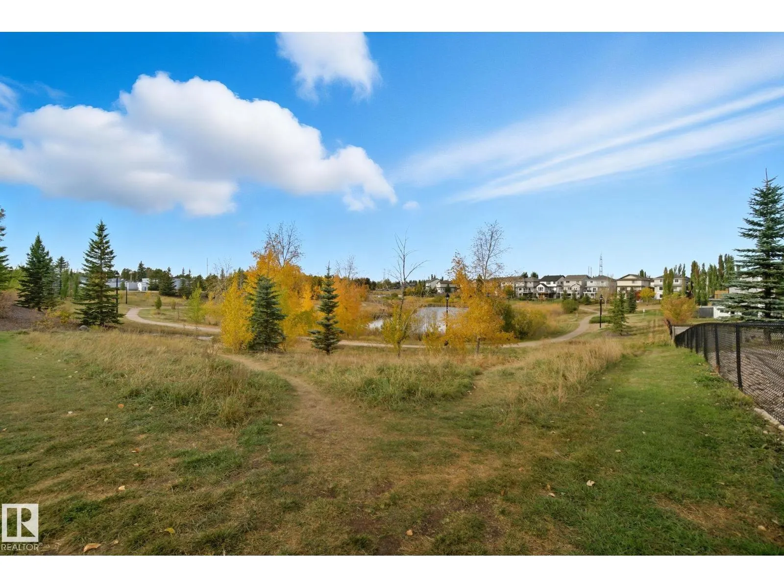 #34 604 62 ST SW