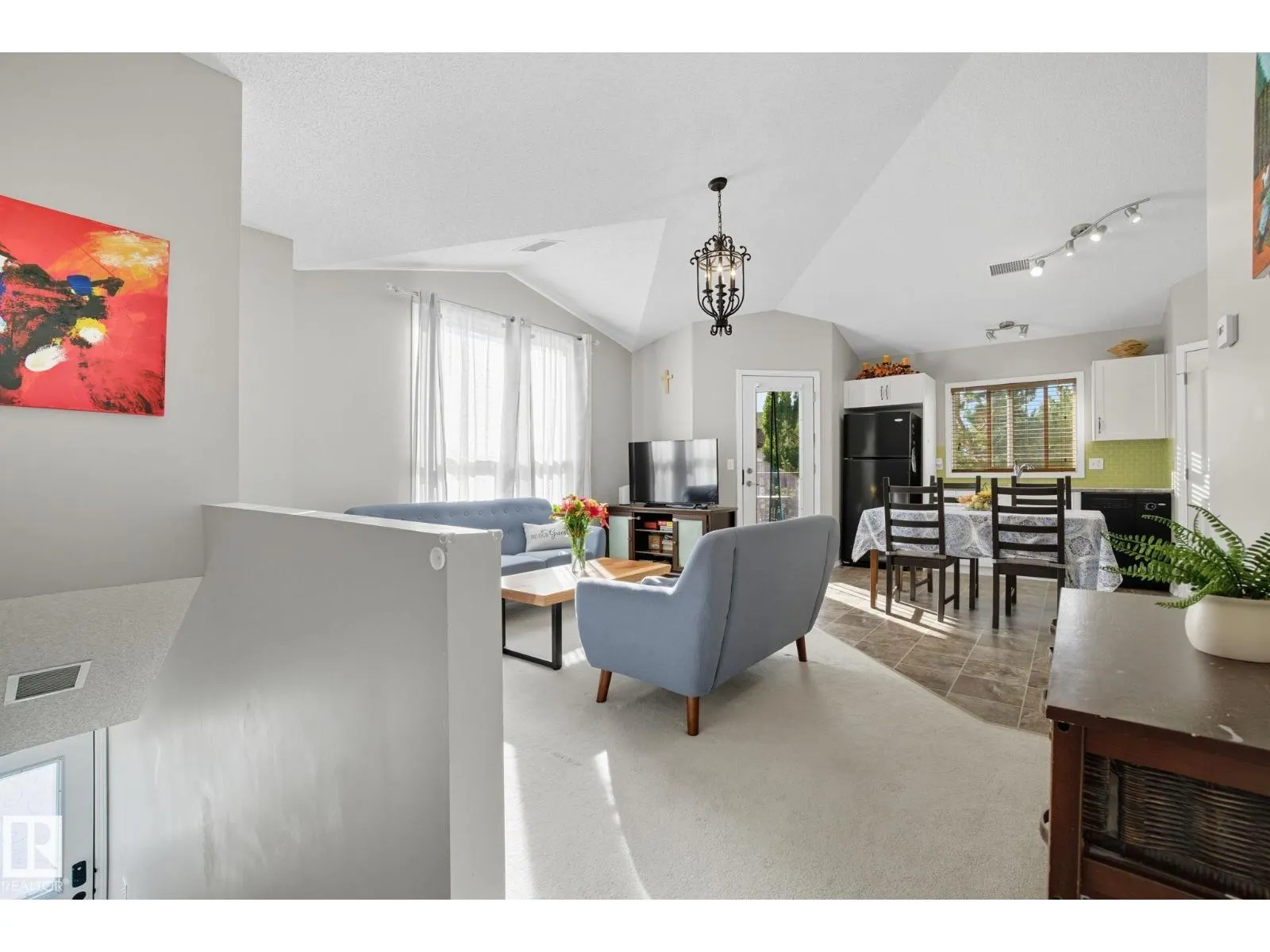 #34 604 62 ST SW