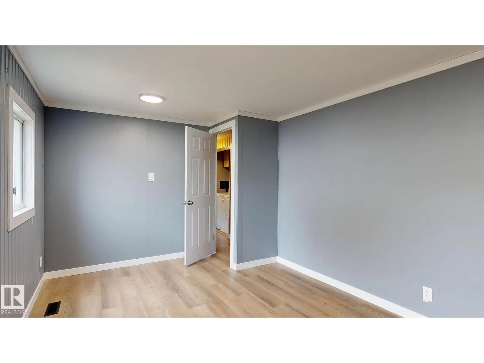 22 West View BV NW