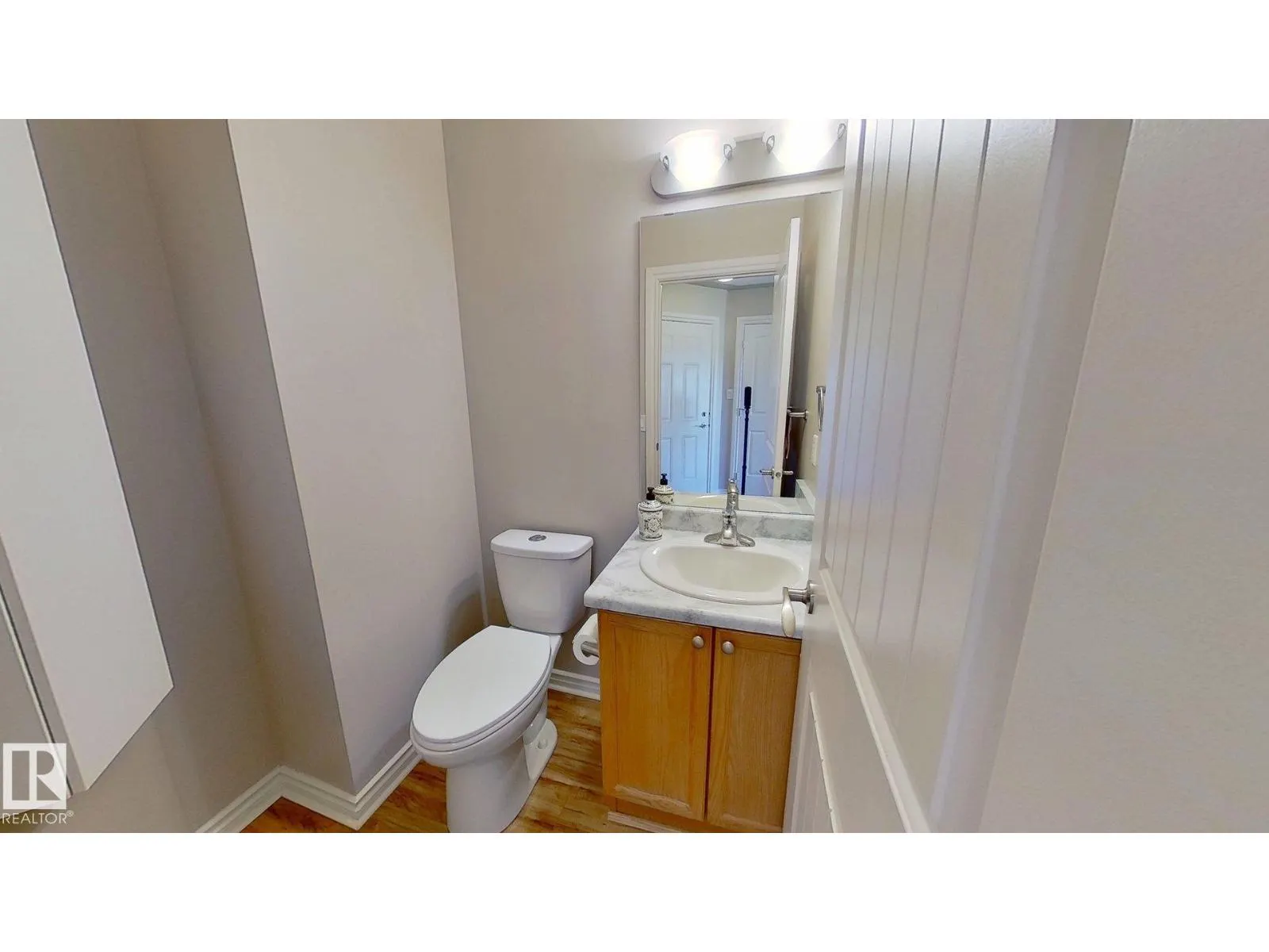 #136 5420 GRANT MACEWAN BV
