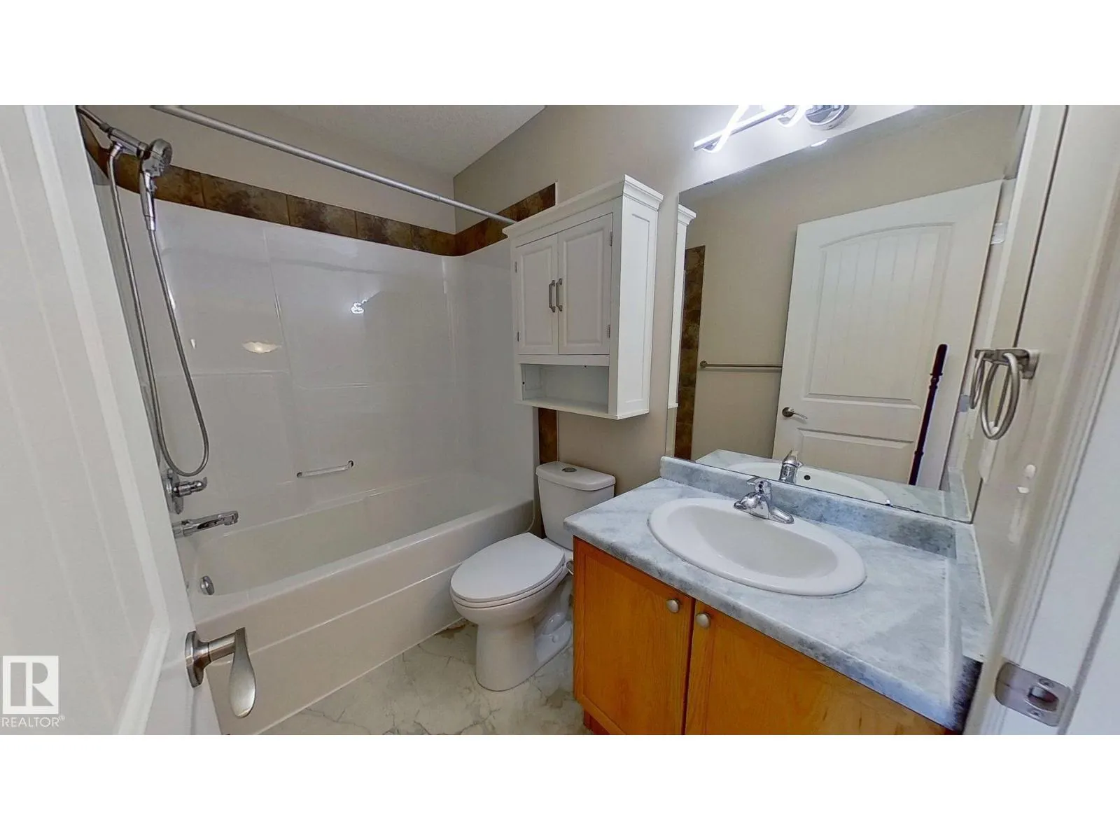 #136 5420 GRANT MACEWAN BV