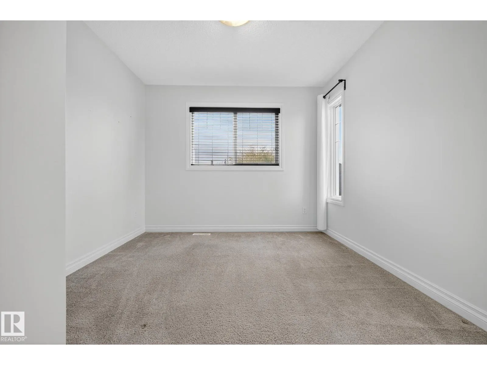 #1 2005 70 ST SW