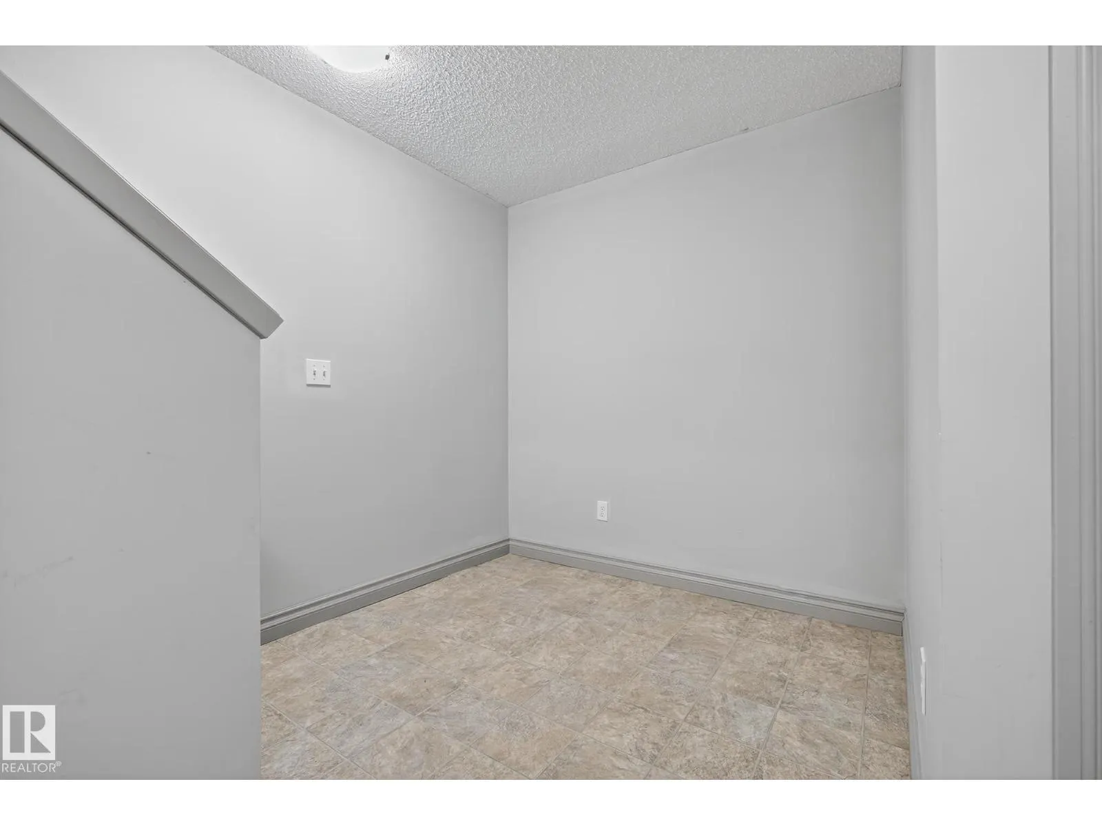#1 2005 70 ST SW