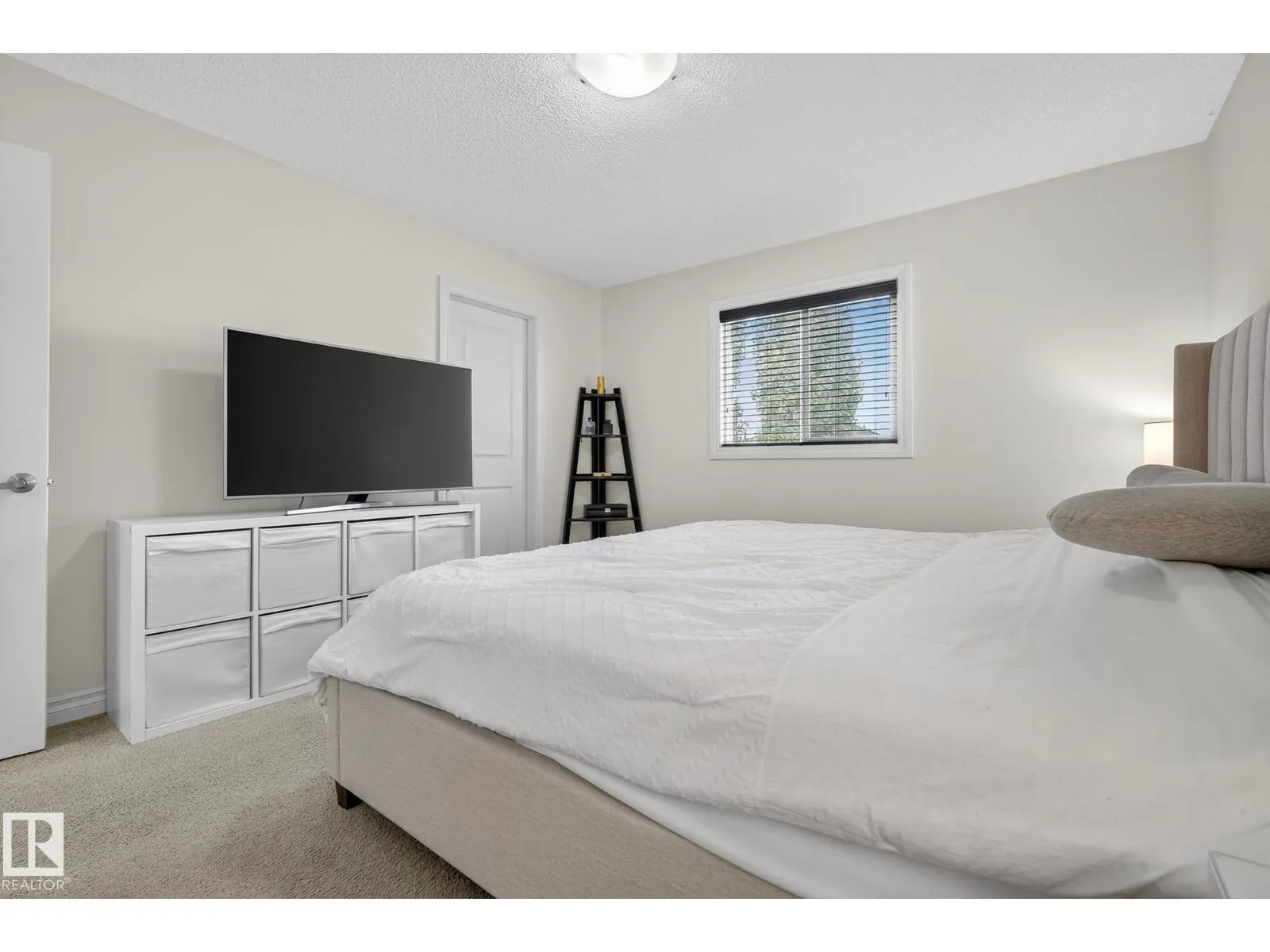 #1 2005 70 ST SW