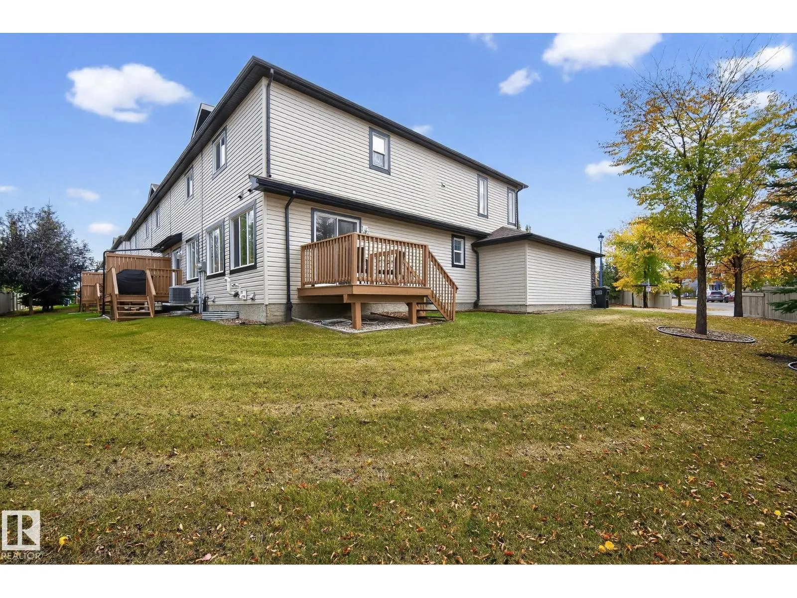 #1 2005 70 ST SW