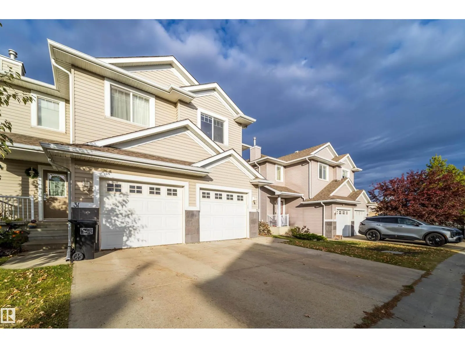 #32 120 MAGRATH RD NW