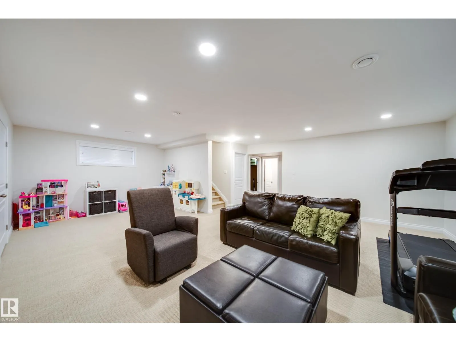 15 NORWOOD CL