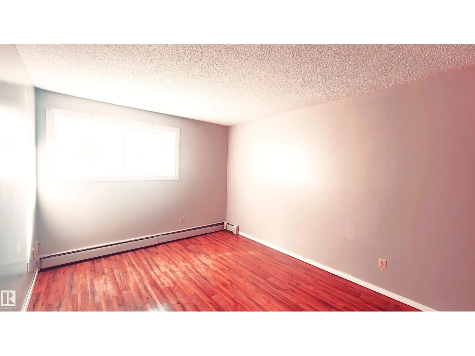 #2 11265 31 AV NW