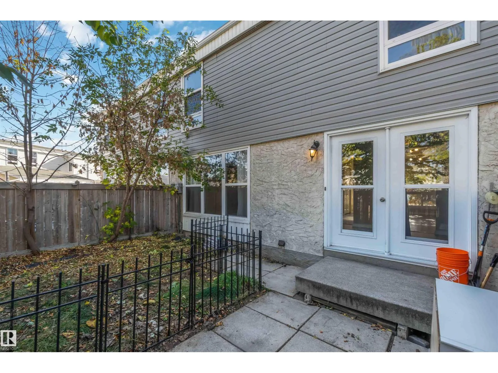324 GRANDIN VG