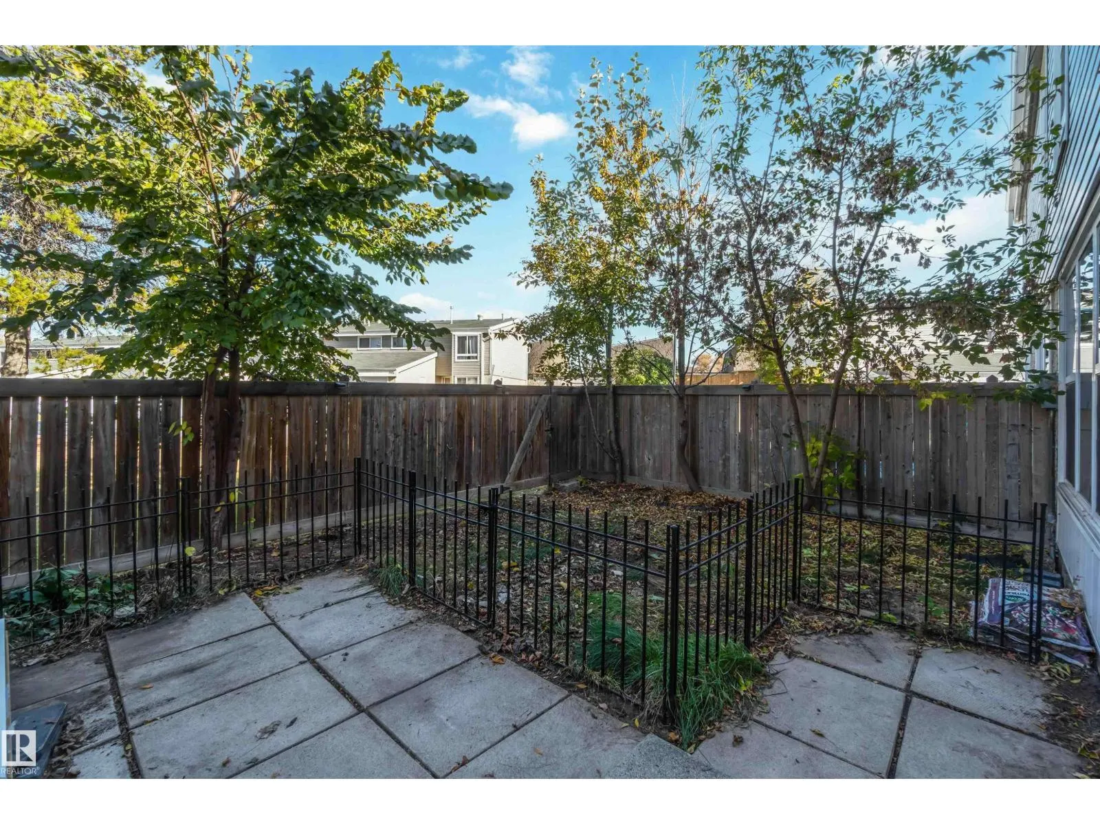 324 GRANDIN VG