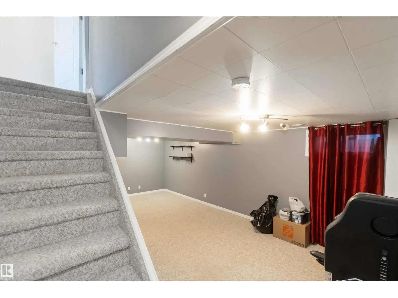 324 GRANDIN VG