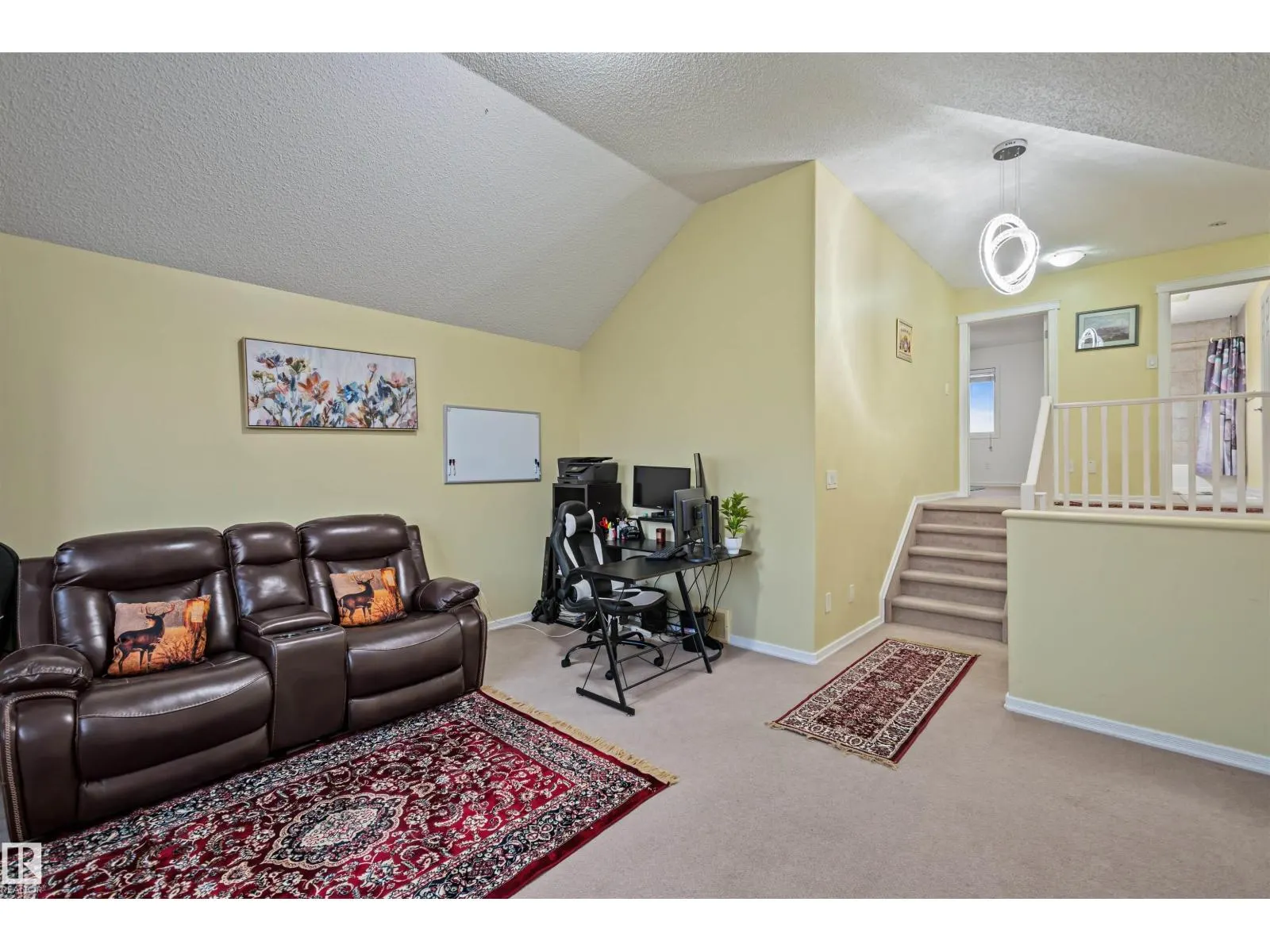 3449 28 ST NW