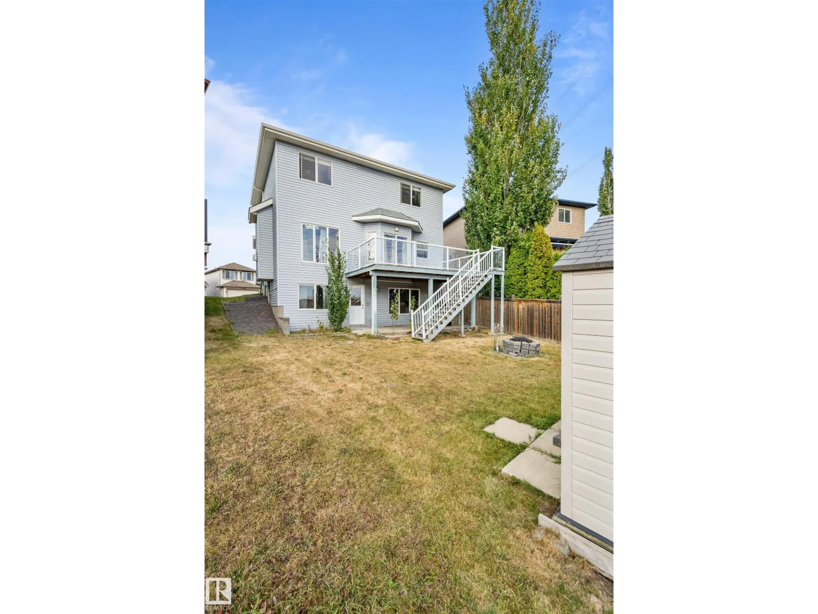 3449 28 ST NW