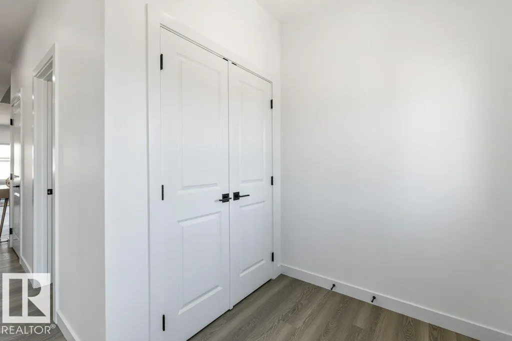 9805 106 ST