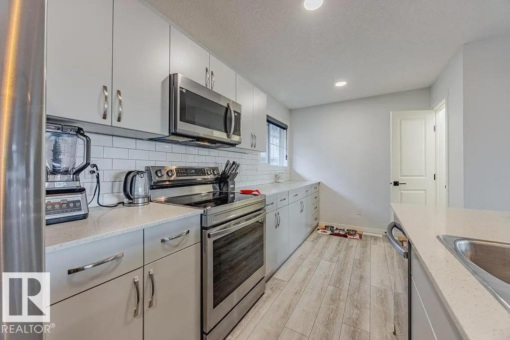 #63 50 MCLAUGHLIN DR