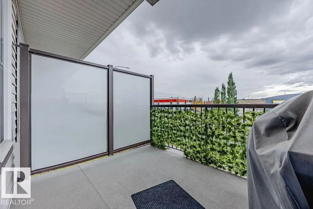 #63 50 MCLAUGHLIN DR