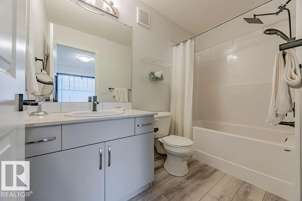 #63 50 MCLAUGHLIN DR