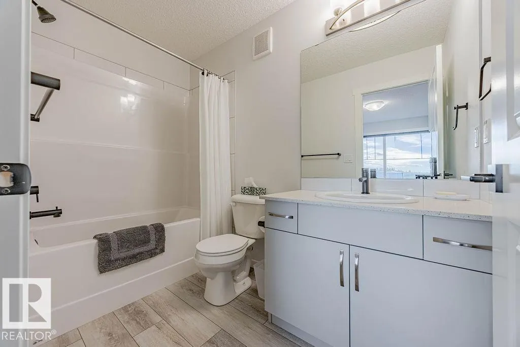 #63 50 MCLAUGHLIN DR