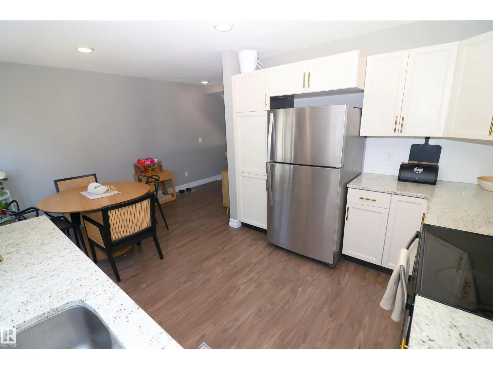 #29 1508 105 ST NW
