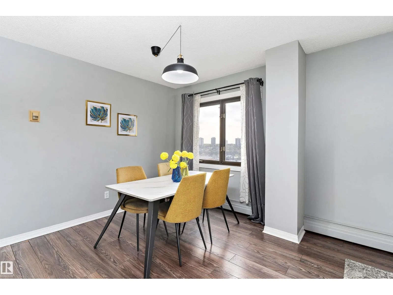 #1207 9725 106 ST NW
