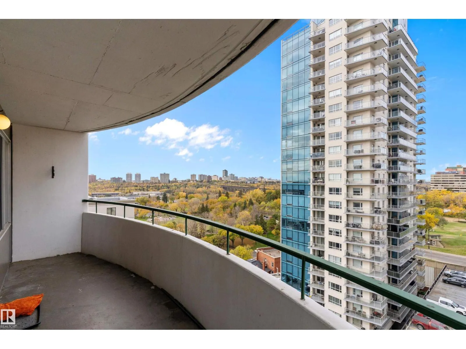 #1207 9725 106 ST NW