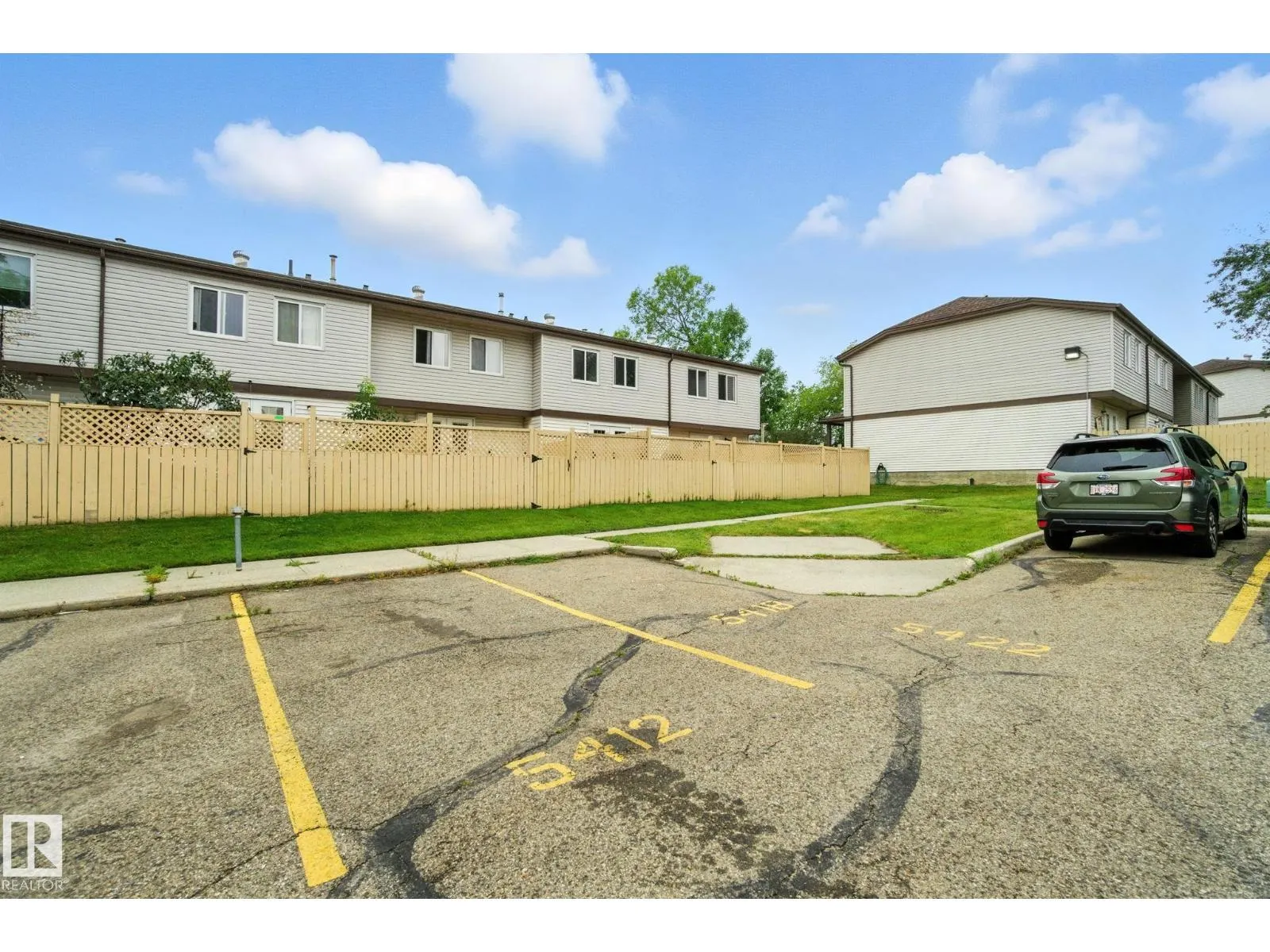 5412 146 AV NW