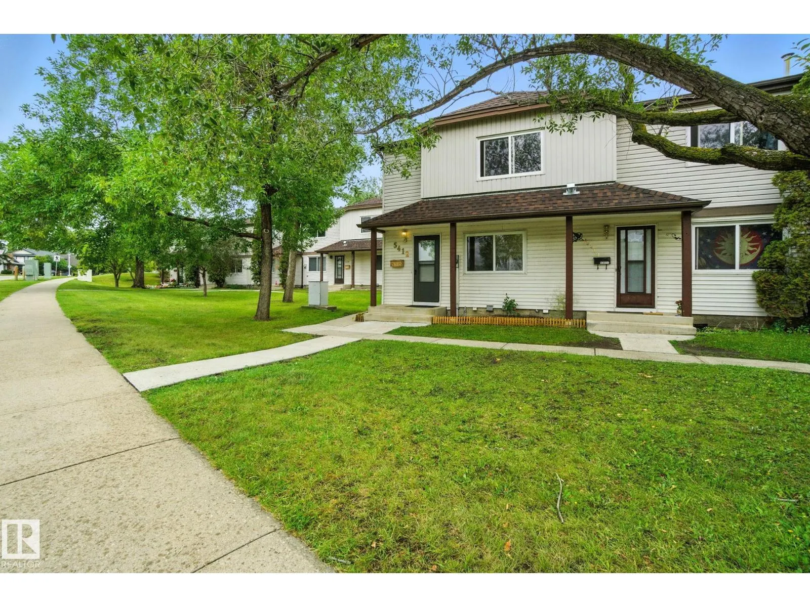 5412 146 AV NW