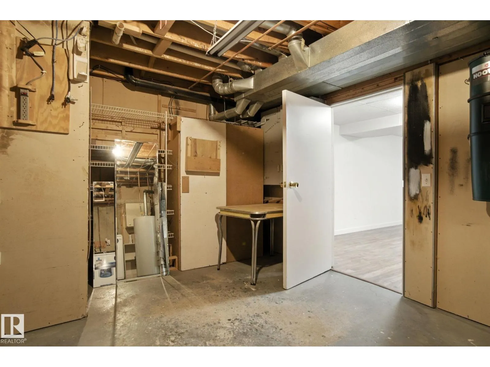 5412 146 AV NW