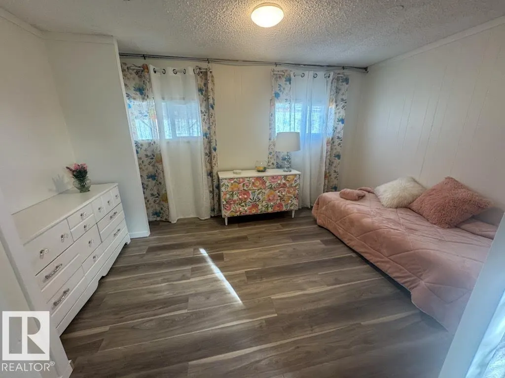 5301 54 ST