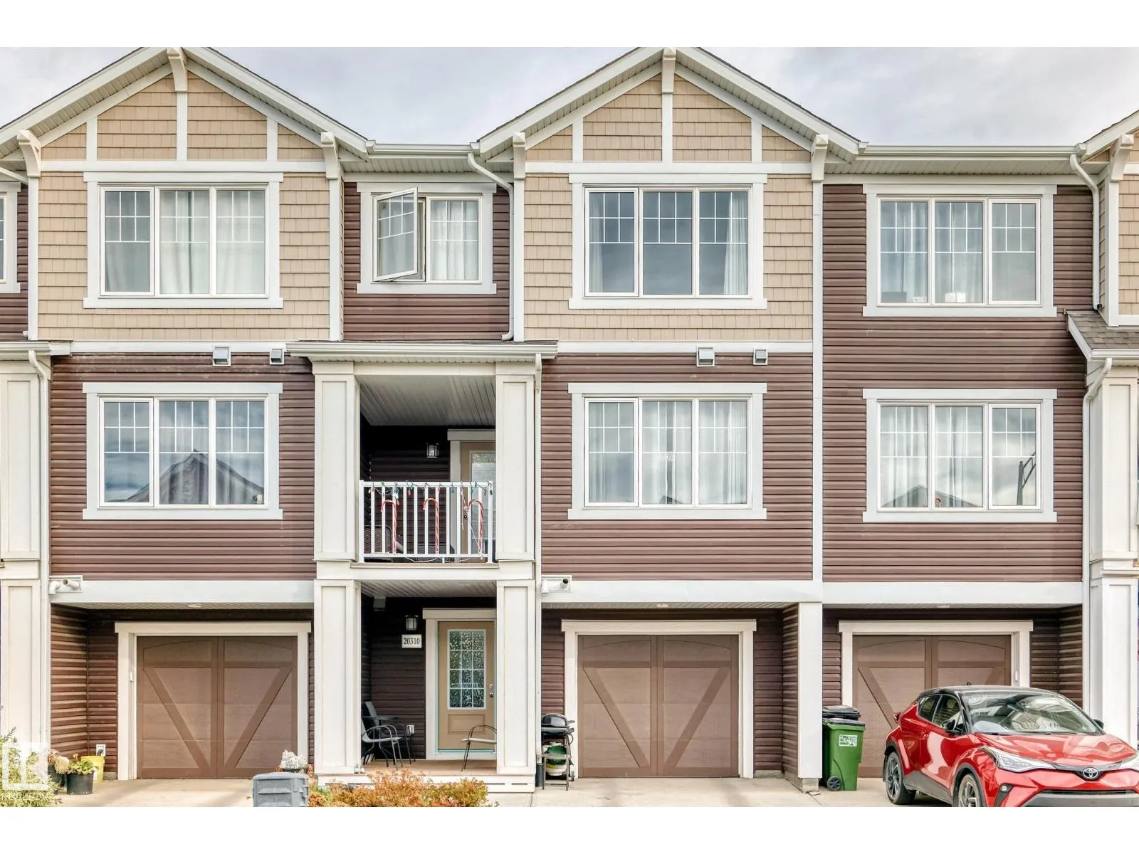 20310 15A AV NW